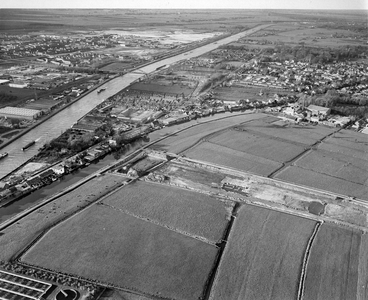 847468 Luchtfoto van het tracé voor de S24, de Noordelijke Randweg Utrecht (NRU) bij Maarssen, uit het noordoosten, met ...